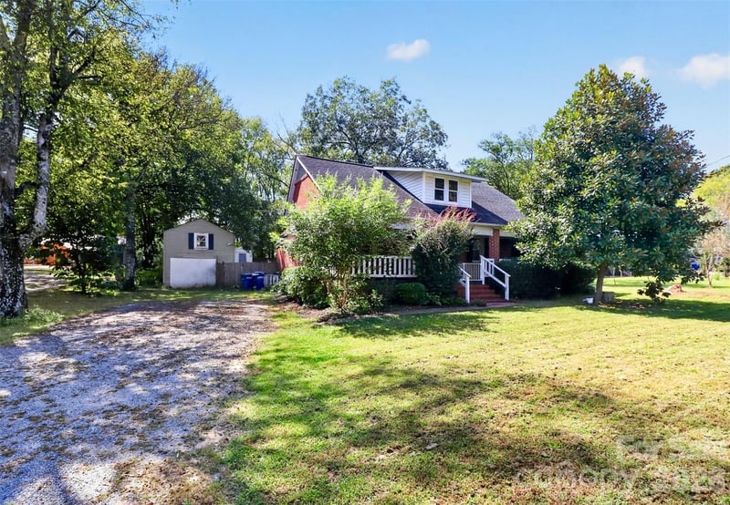 8512 E Franklin St, Mount Pleasant, NC 28124