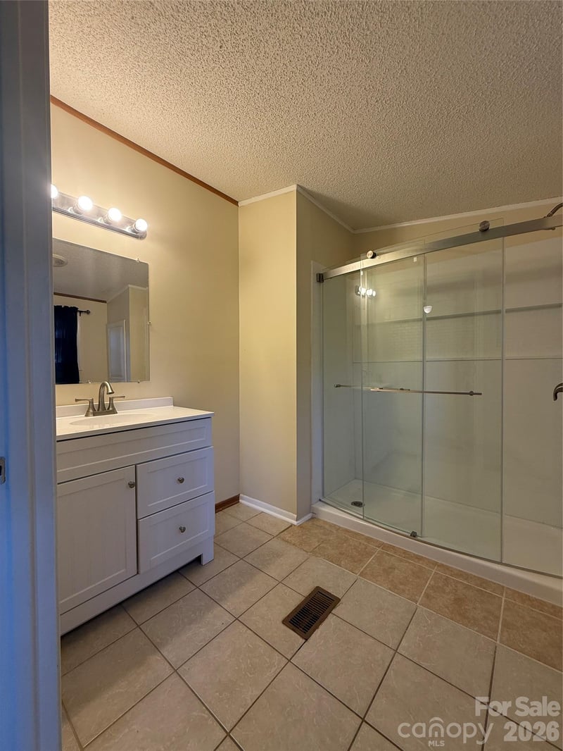 97 Fair Haven Dr, Burnsville, NC 28714