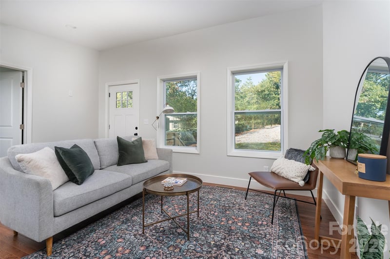 22 Crestfield Ave, Asheville, NC 28804