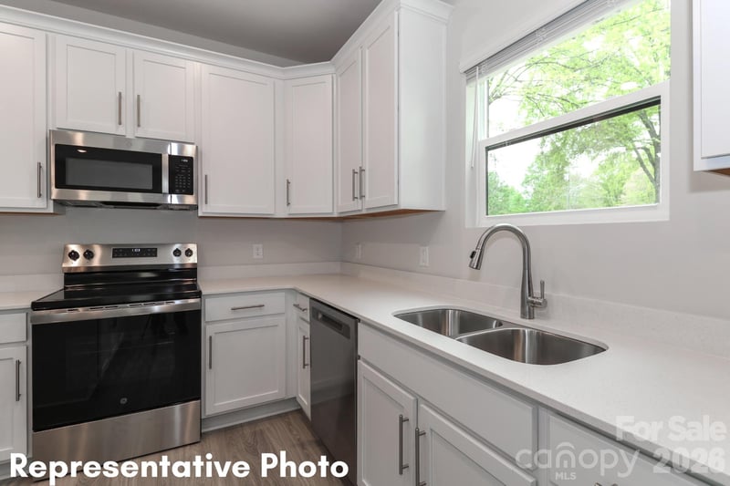 227 Institute St, Mooresville, NC 28115