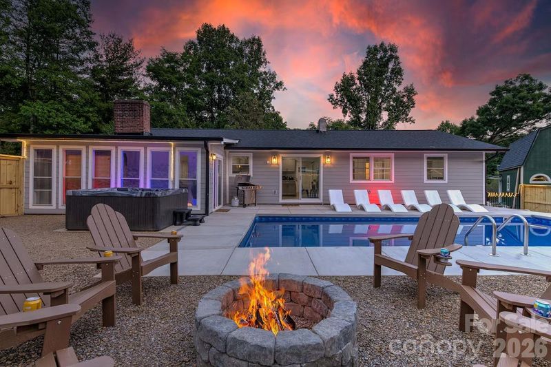 0 Collins Mountain Dr, Asheville, NC 28804