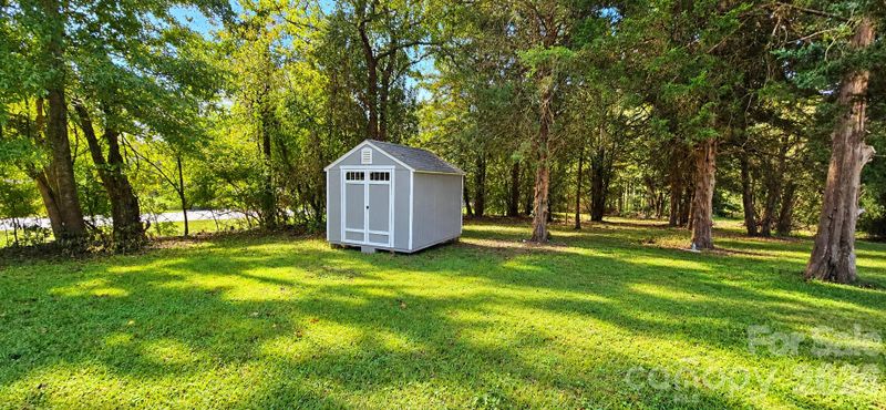 6067 Lake Wylie Rd, Lake Wylie, SC 29710