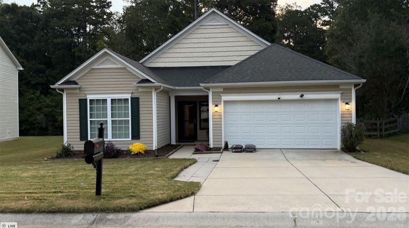 1016 Breakmaker Ln, Indian Trail, NC 28079