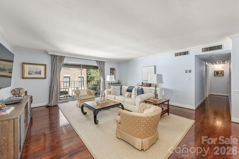 1323 Queens Rd #421, Charlotte, NC 28207