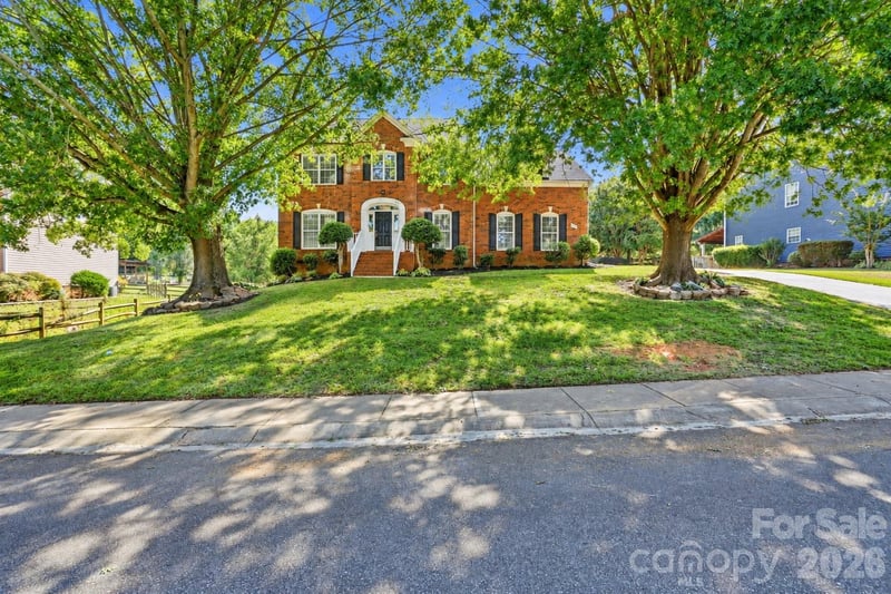 166 Castles Gate Dr, Mooresville, NC 28117