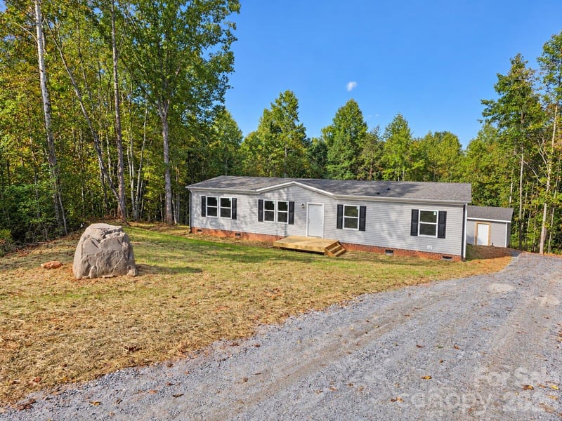 2308 Dobbin Ct, Vale, NC 28168