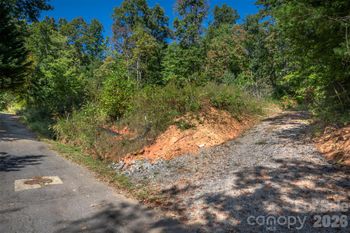 21 W Keesler St, Black Mountain, NC 28711