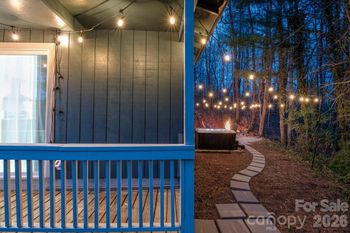 36 Collins Mountain Dr, Asheville, NC 28804
