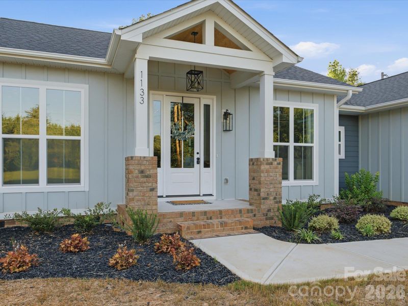 1133 White Jenkins Rd, Bessemer City, NC 28016