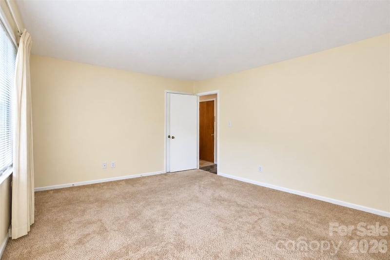 4800 Club View Dr, Concord, NC 28025