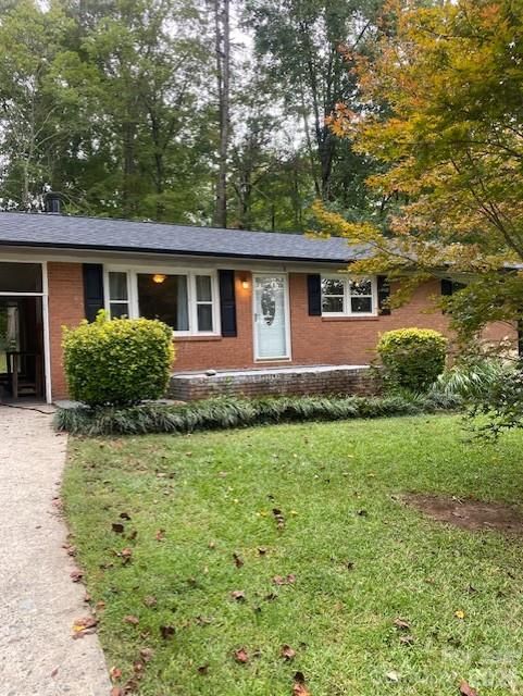 928 Blacksnake Rd, Stanley, NC 28164