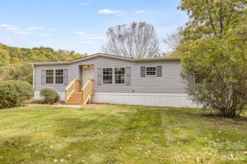 242 Flat Creek Rd, Black Mountain, NC 28711