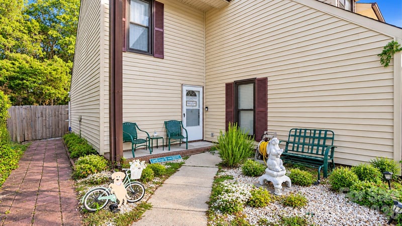 10409 Osprey Dr, Pineville, NC 28134