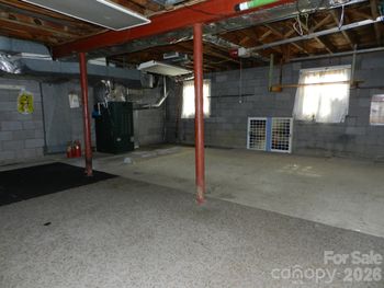 25 Chateau Pl, Asheville, NC 28805