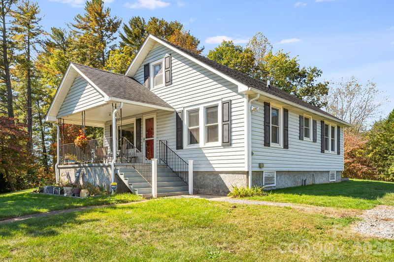 39 Brown Cove Rd, Clyde, NC 28721