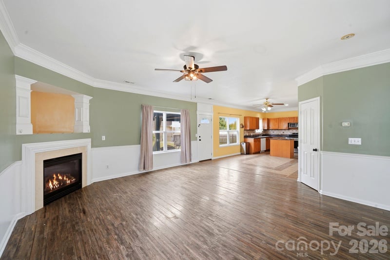 16342 Hayfield Rd, Charlotte, NC 28213