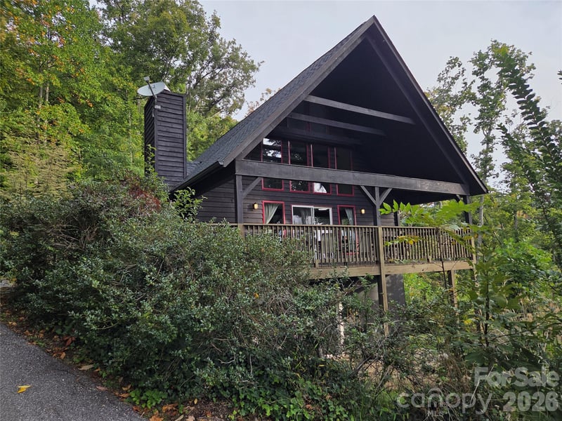 98 Maple Forest Rd, Fairview, NC 28730