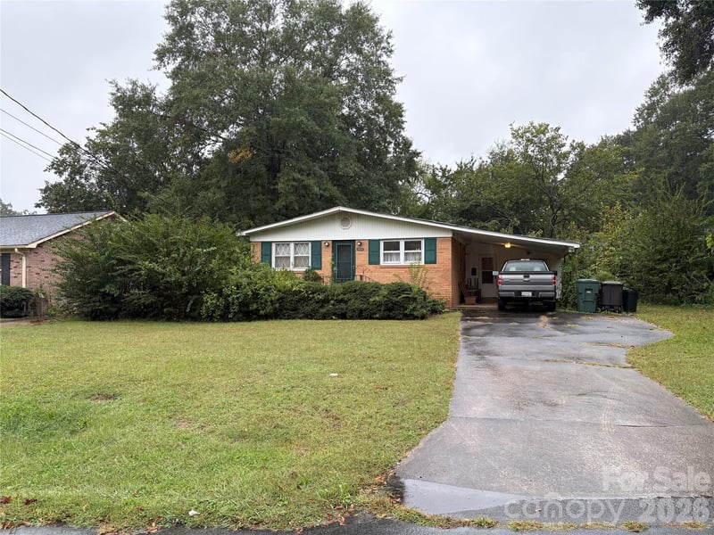 1622 Fairfield Dr, Gastonia, NC 28054