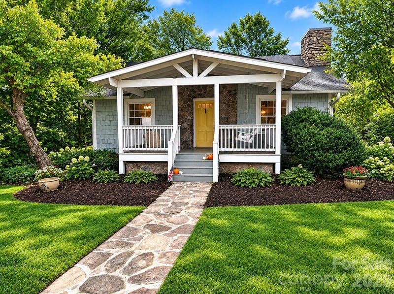 23 Woodley Ave, Asheville, NC 28804