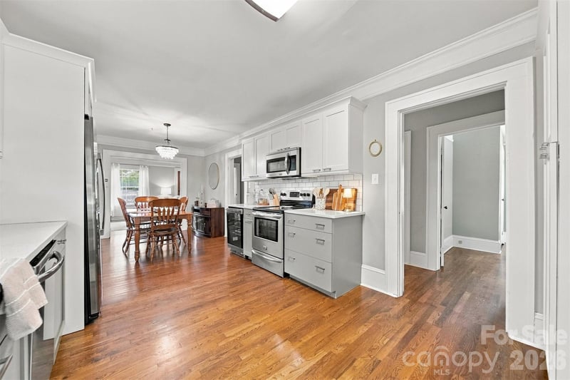 1339 5th St NE, Hickory, NC 28601