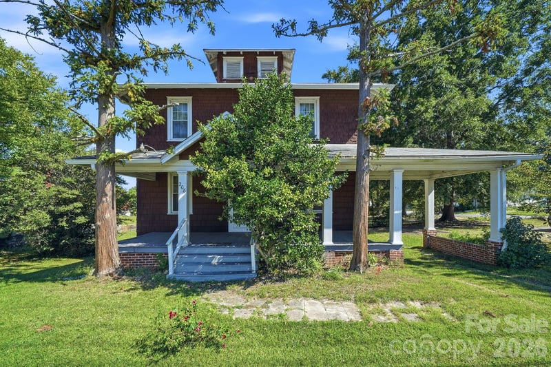 208 S Myrtle School Rd S, Gastonia, NC 28052
