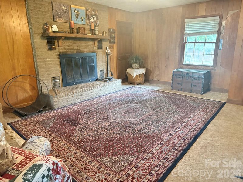 1533 S Nc 16 Business Hwy Hw, Stanley, NC 28650