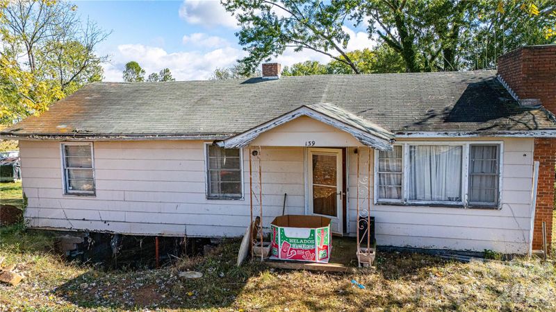 139 Brickyard Rd, Asheville, NC 28806