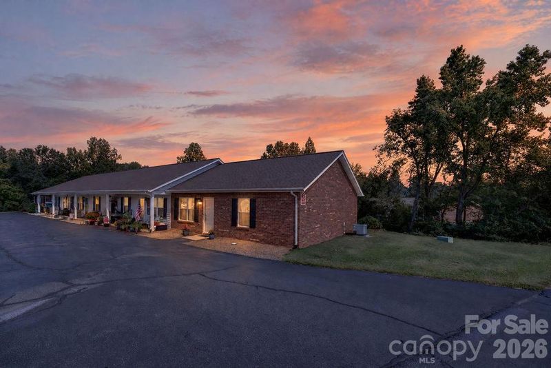 122 24th St NW, Hickory, NC 28601