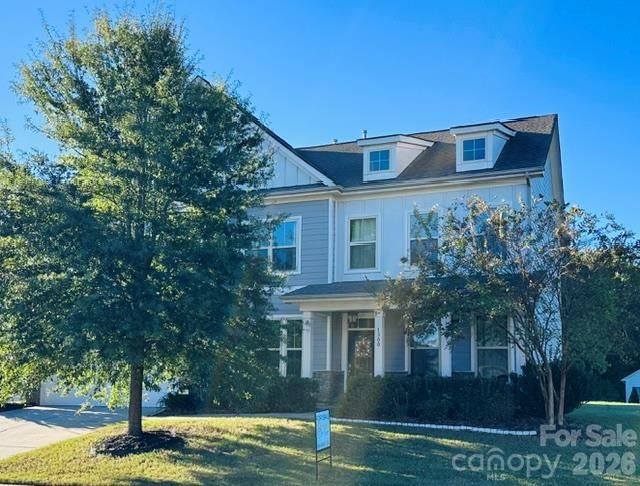 1300 Oakhurst Dr, Waxhaw, NC 28173