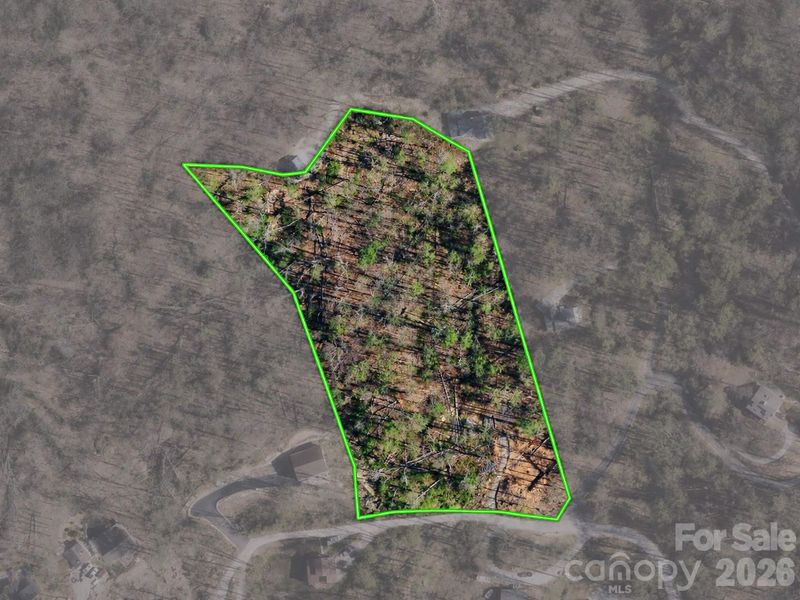 6 Pioneer Ln, Hendersonville, NC 28792