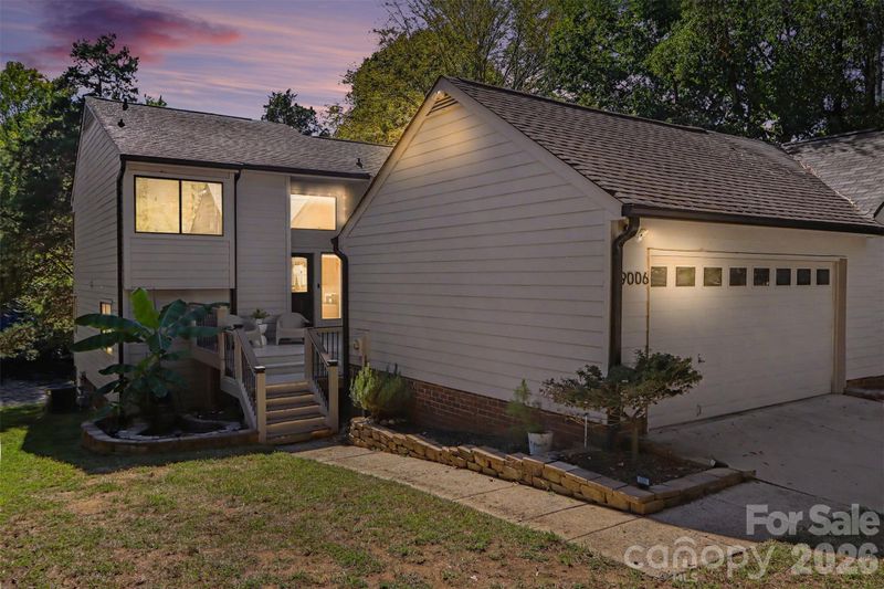 9006 St Croix Ln, Charlotte, NC 28277