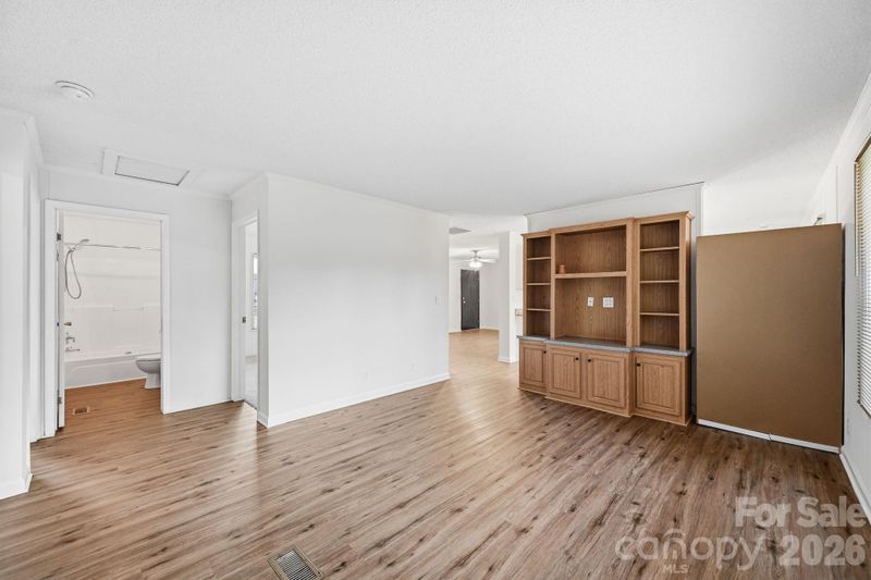 1037 Appledown Ct, Salisbury, NC 28147