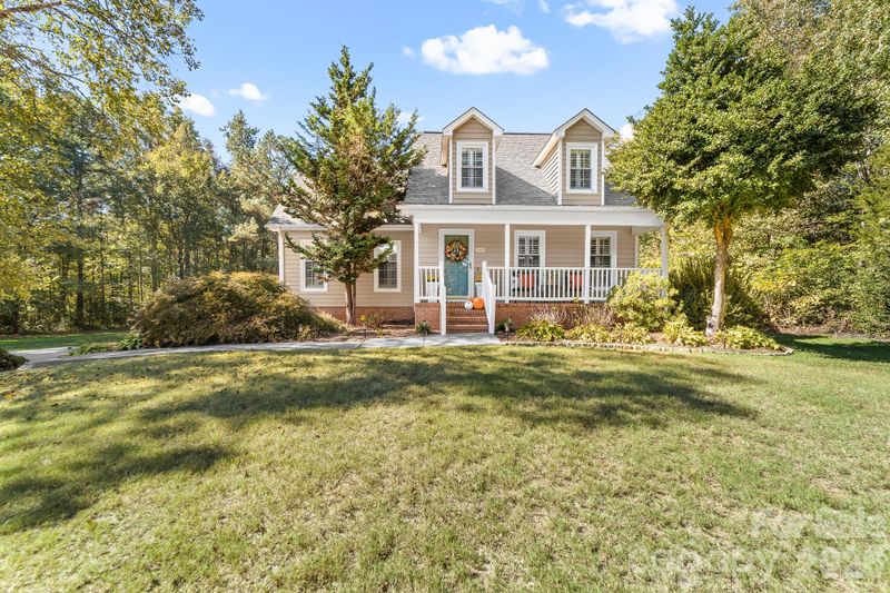 5020 Mandy Ln, Mount Holly, NC 28120