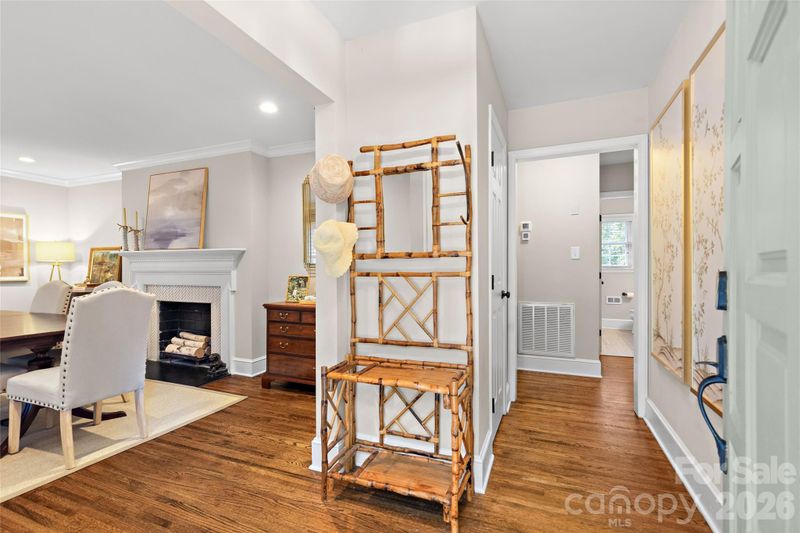 5109 Wedgewood Dr, Charlotte, NC 28210