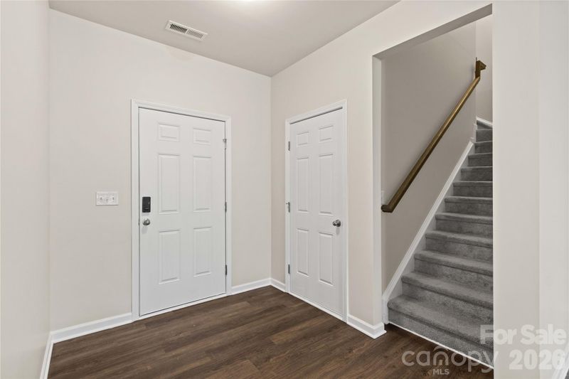 133 Sandtrap Dr, Statesville, NC 28677