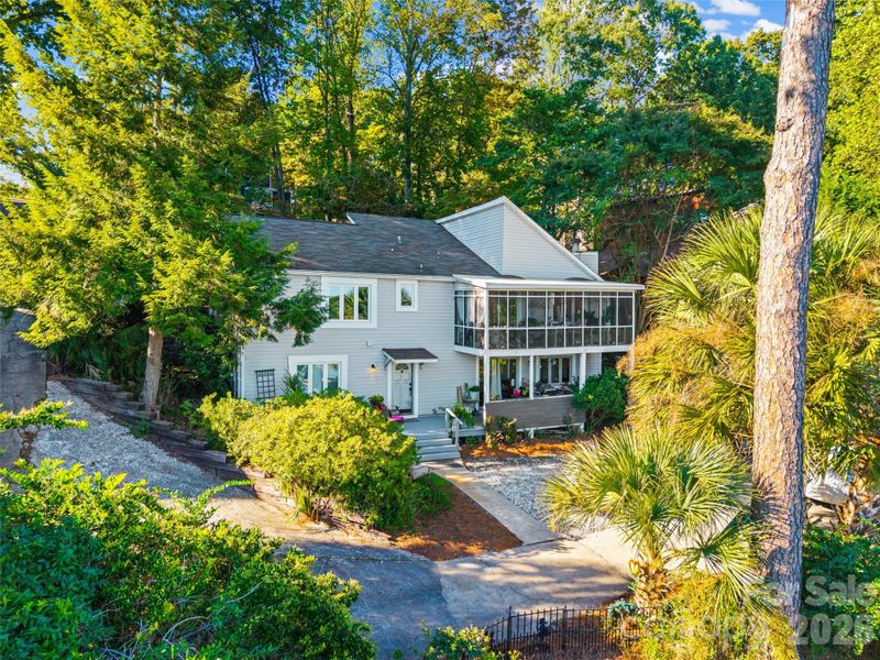 2065 Marquesas Ave, Tega Cay, SC 29708