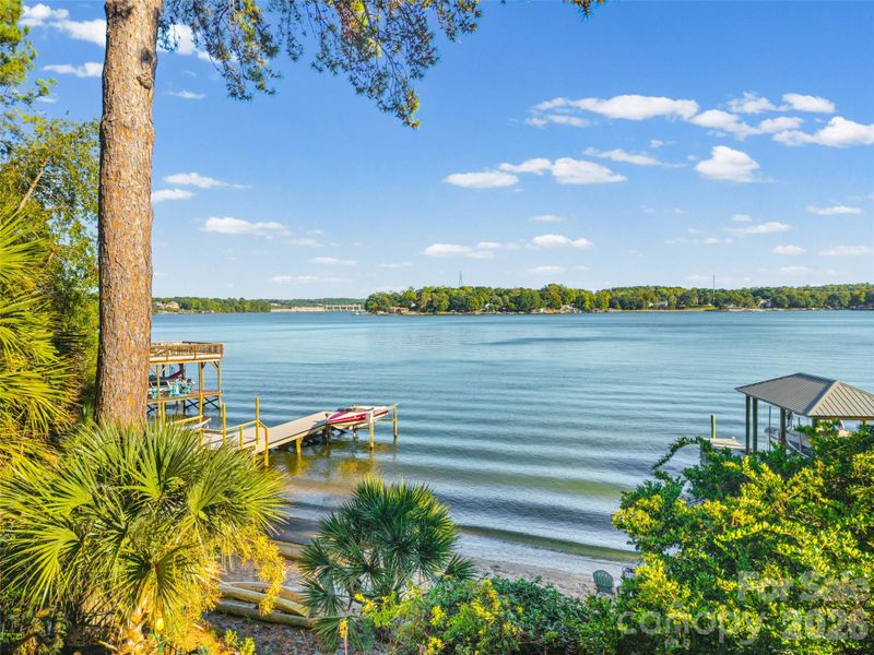 2065 Marquesas Ave, Tega Cay, SC 29708
