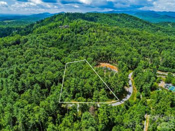 31 Promenade Dr, Asheville, NC 28803
