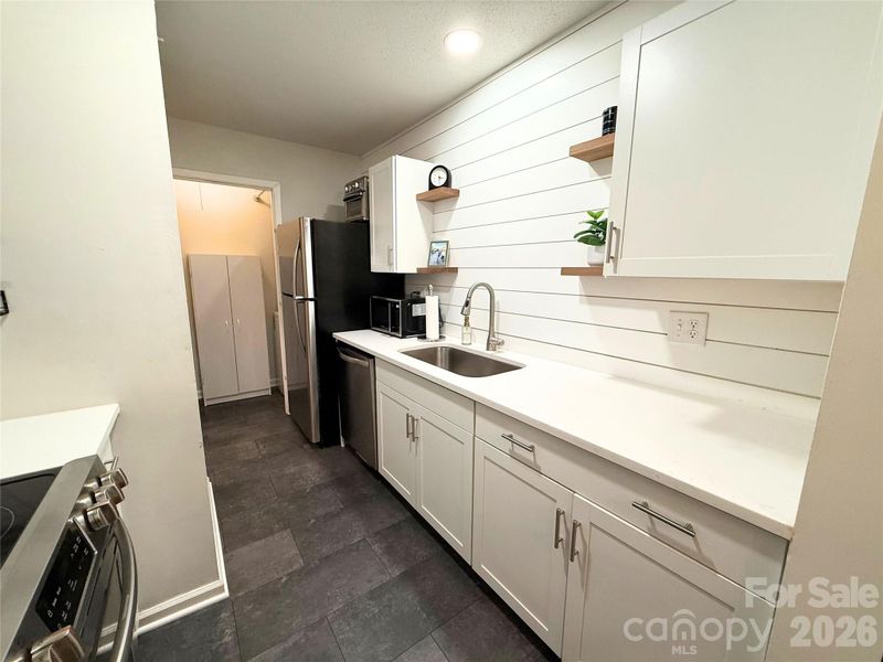 4918 Sardis Rd E #E, Charlotte, NC 28270