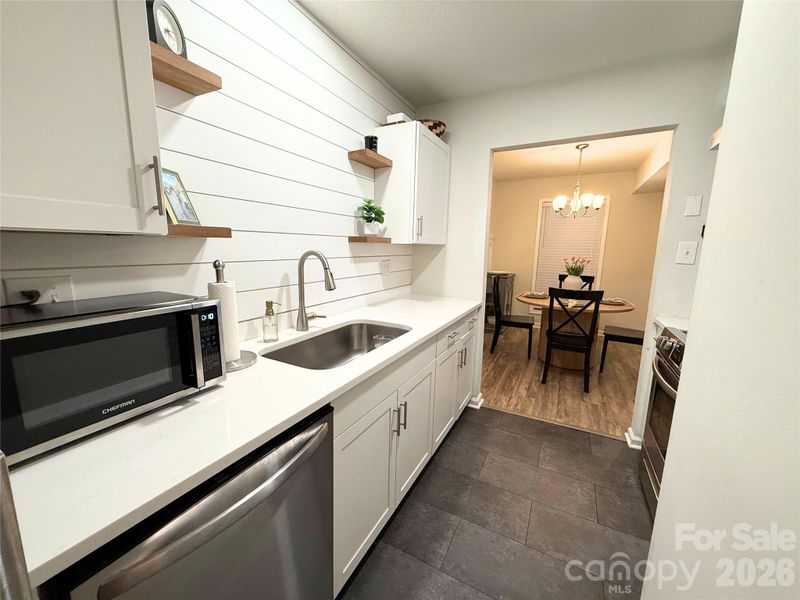 4918 Sardis Rd E #E, Charlotte, NC 28270
