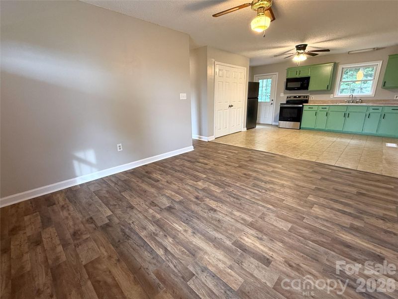 409 Skyline Dr, Salisbury, NC 28146