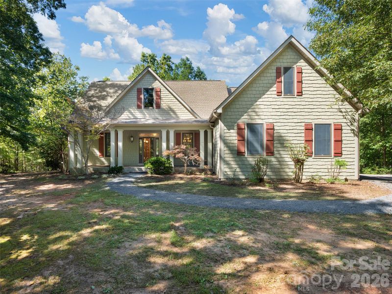 620 N Highland Rd, Mill Spring, NC 28756