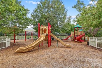 14234 Holly Springs Dr, Huntersville, NC 28078
