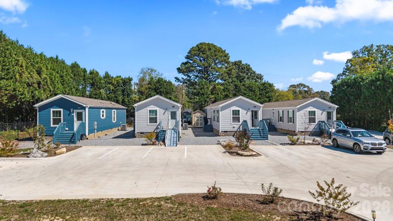81 Yuken Pl, Hendersonville, NC 28792