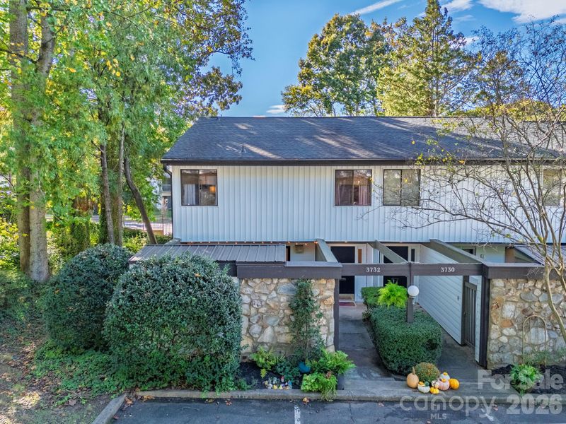 3732 Winding Creek Ln, Charlotte, NC 28226