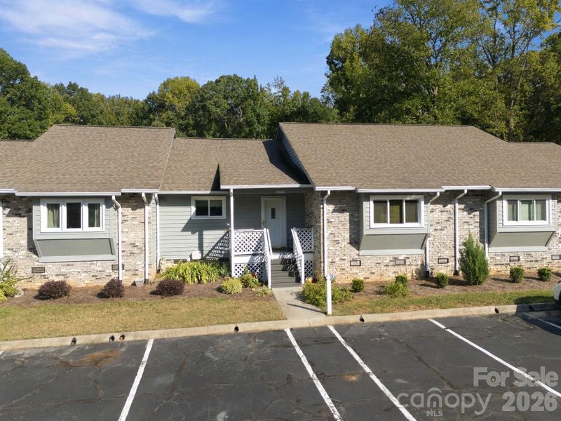 1805 Wellington Hills Cir, Salisbury, NC 28147