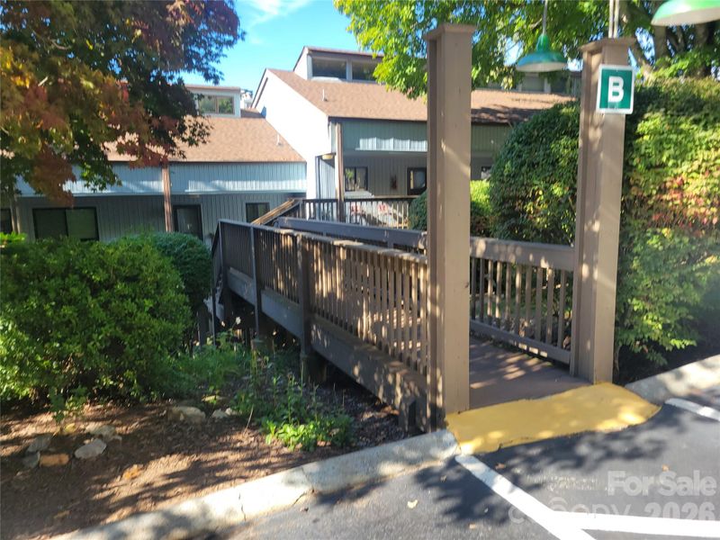 87 Willow Rd #B-5, Waynesville, NC 28786