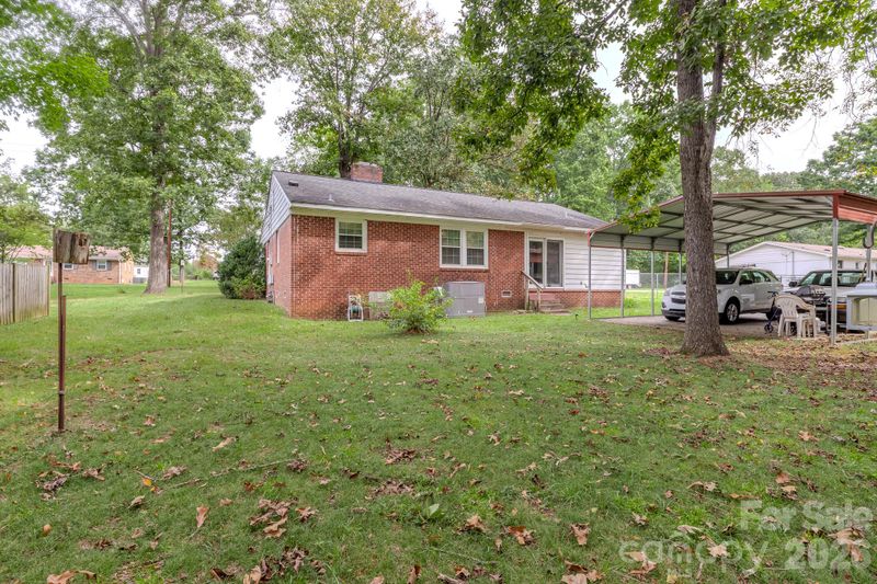 1004 Woodside Dr, Kings Mountain, NC 28086
