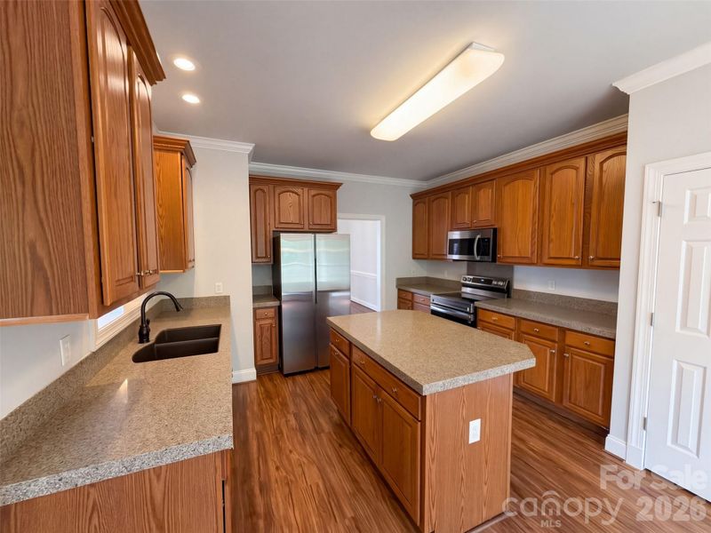 5102 Summerell Ave, Gastonia, NC 28056
