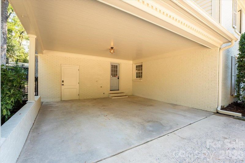 1312 Redcoat Dr, Charlotte, NC 28211